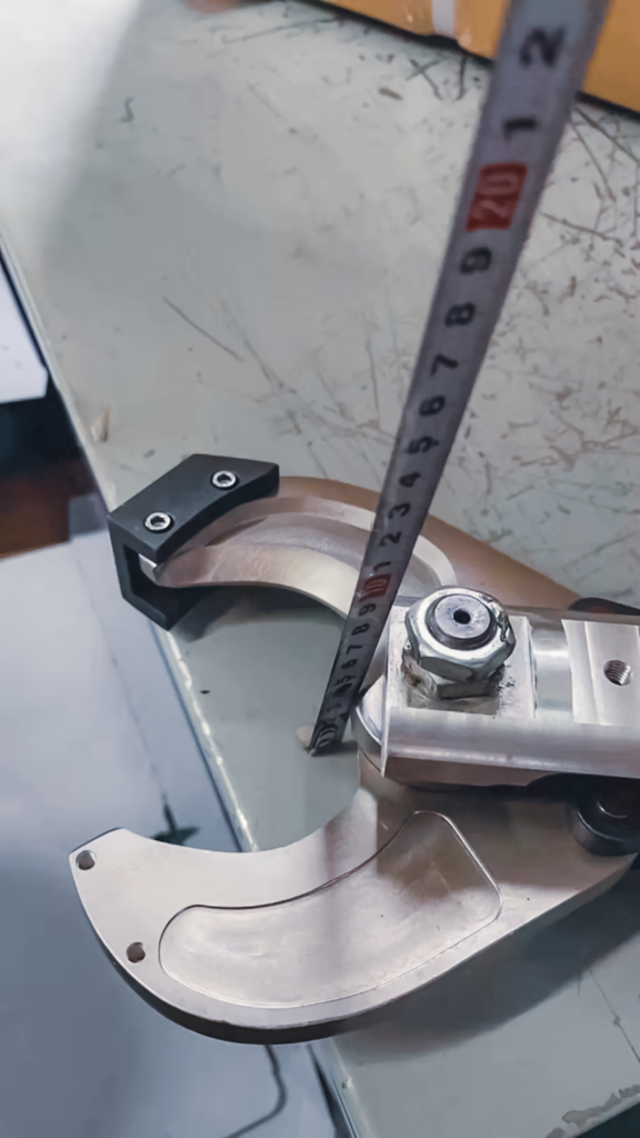 Kabelschere Anschlag und Führung der hydraulischen Kabelschere