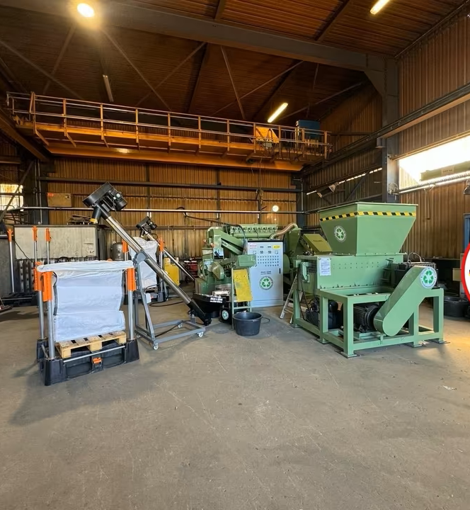 Kabelgranulieranlage S600 – 600 kg/h & SPS Steuerung S600 Kabelgranulieranlage für Profis & Industriebetriebe des Kupferrecyclings