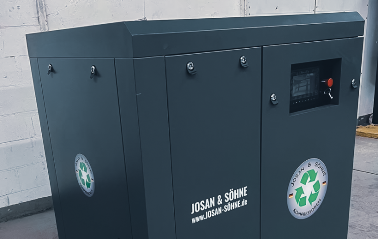 Frontansicht aller JOSAN Druckluftkessel 1000 L für Industrie-Druckluftanlagen.