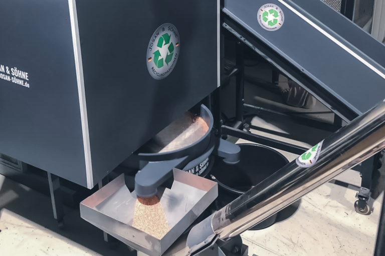 JOSAN Kabelgranulieranlage S90 mit 100 kg/h Durchsatz für Einsteiger und Profis Kabelgranulieranlage S90 beim Kupfer trennen