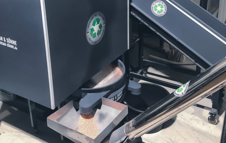 Kabelgranulieranlage S90, das Einsteigermodell in der Kupfergewinnung und Kabelrecycling anfragen Frontansicht Kabelgranulieranlage S90 – Josan & Söhne CE-geprüft