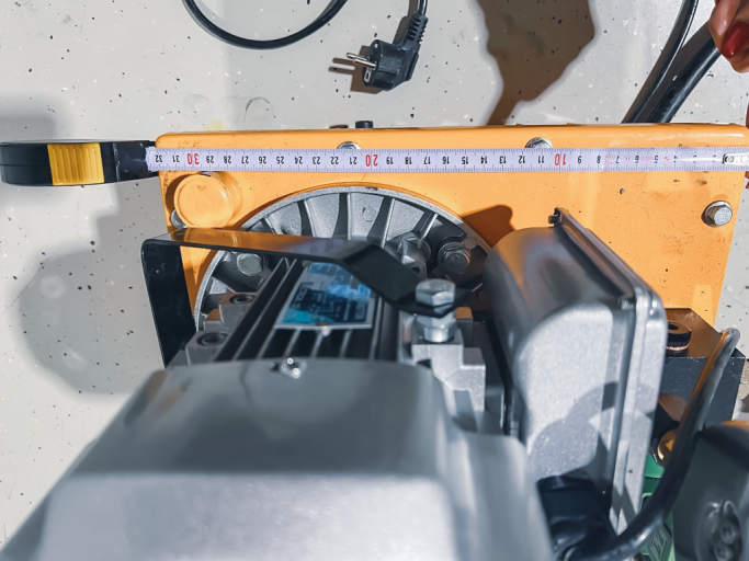 Motor und Hydraulik Motor- und Hydraulikkomponenten der Kabelschere