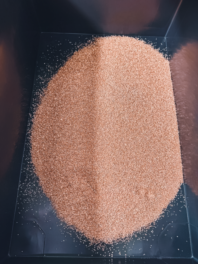Kupfergranulat Detail JOSAN S160 Detailaufnahme von feinem Kupfergranulat aus der JOSAN S160.