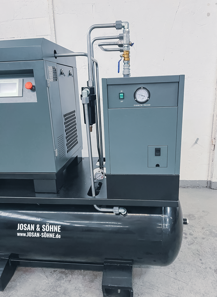 JOSAN Schraubenkompresssot 4in1 im Recyclingbetrieb.